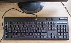 海盗船K55键盘的全面评估（高品质、舒适手感、多功能的游戏键盘）