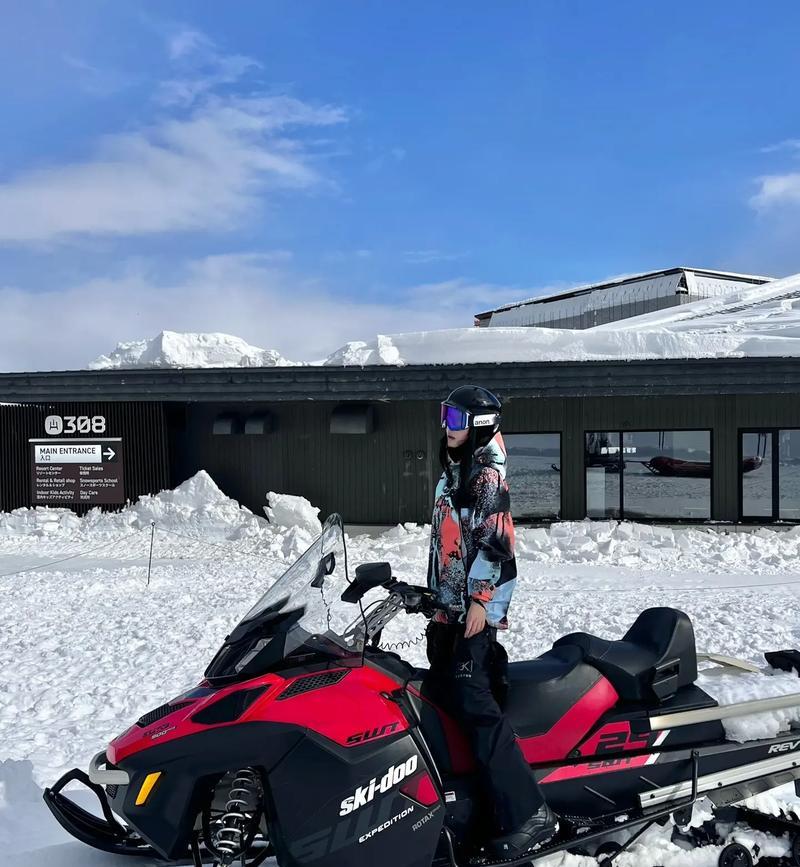 雪地摩托机箱（了解雪地摩托机箱的特点和功能，为你的冒险之旅提供全面保障）